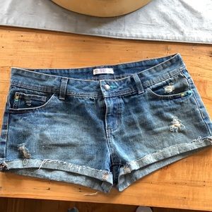 ❤️ Jean shorts sz 7